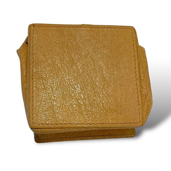 GUCCI Vintage STUNNING & RARE Ostrich Coin Case/iPod Case 🦄😍 - Picture 13 of 13